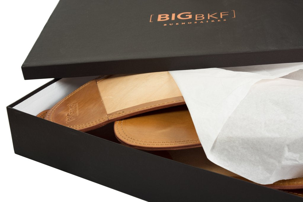 Polo Tanguero Butterfly Leather Chair